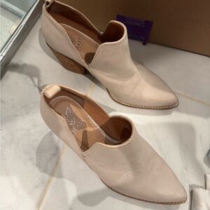 Beige Leather Women's Shoes